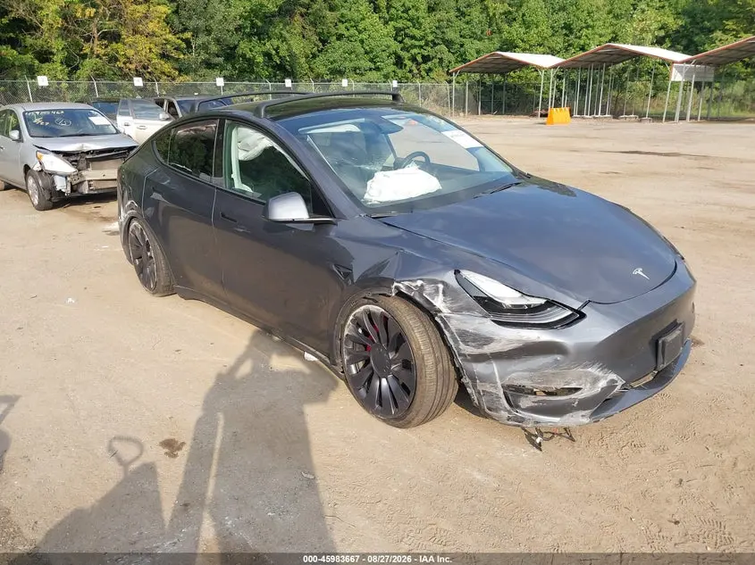 Tesla Model Y Performance Dual Motor All-Wheel Drive 2023