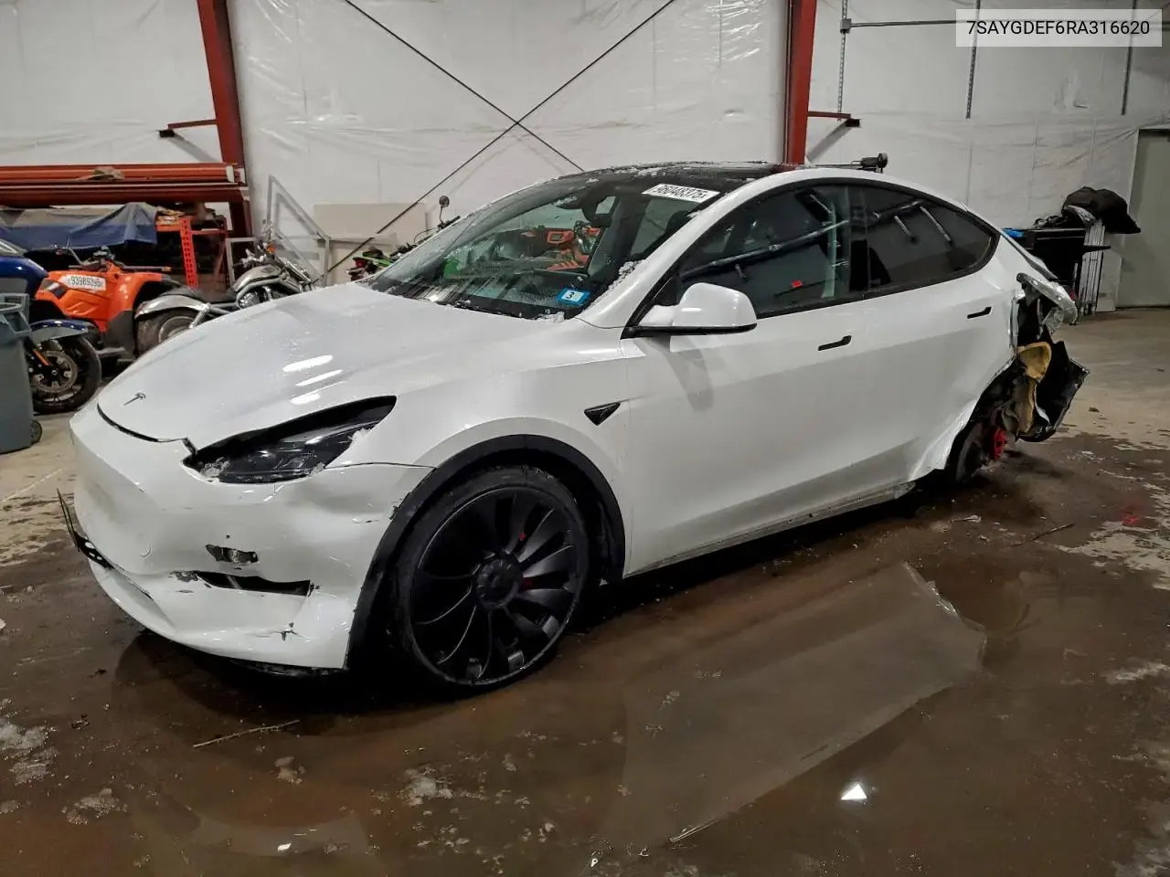 Tesla Model Y 2024