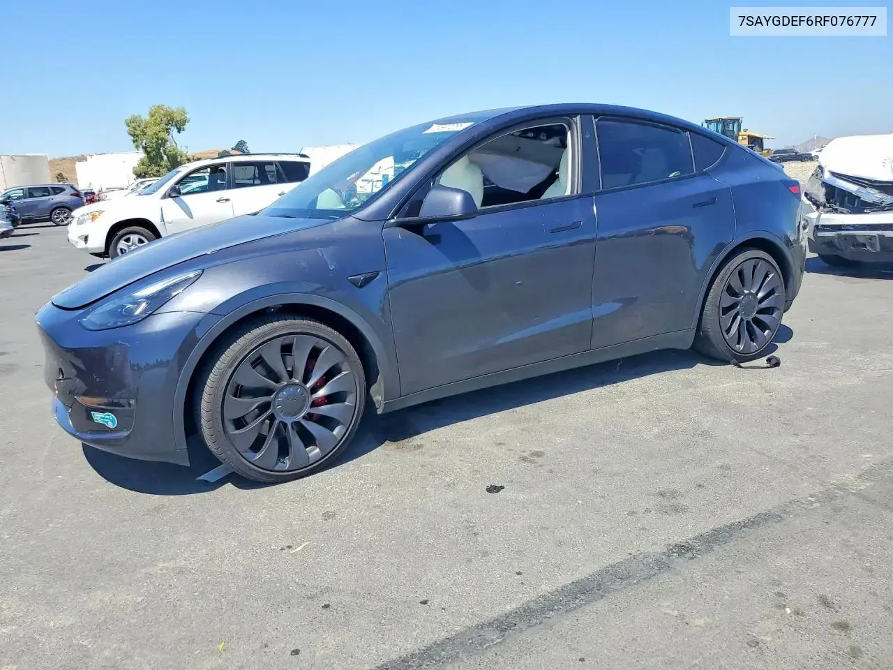 Tesla Model Y 2024