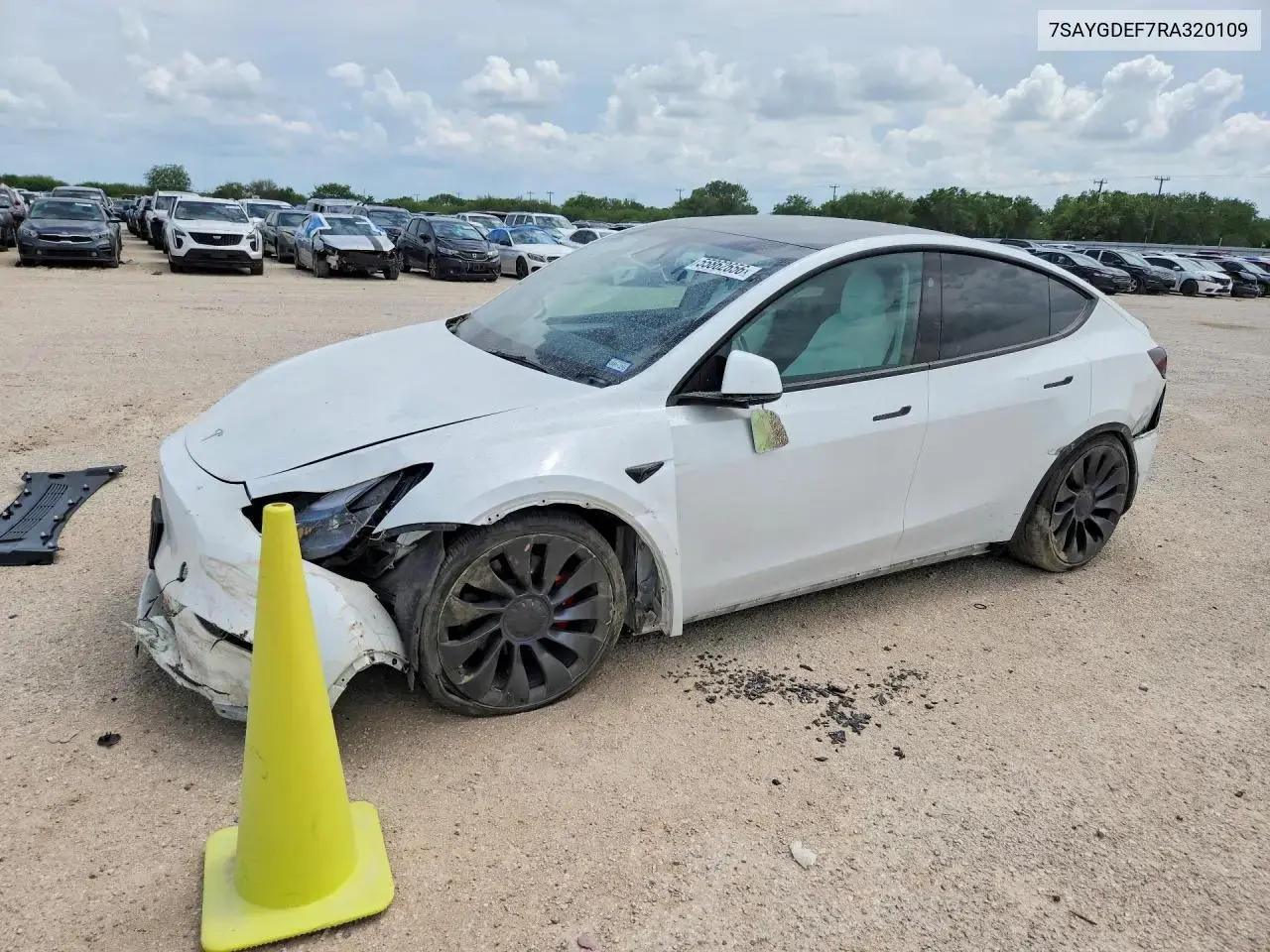 Tesla Model Y 2024