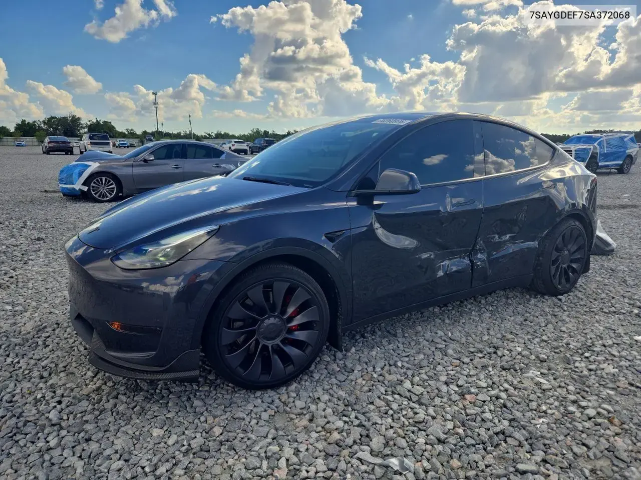 Tesla Model Y 2025