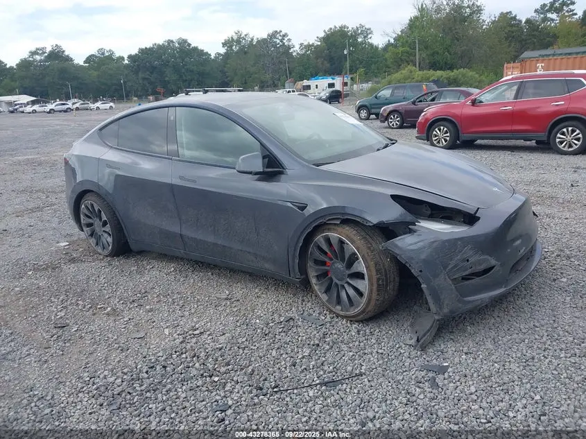 Tesla Model Y Performance Dual Motor All-Wheel Drive 2022