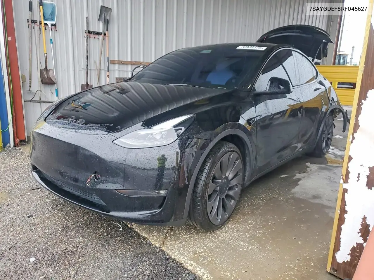 Tesla Model Y 2024