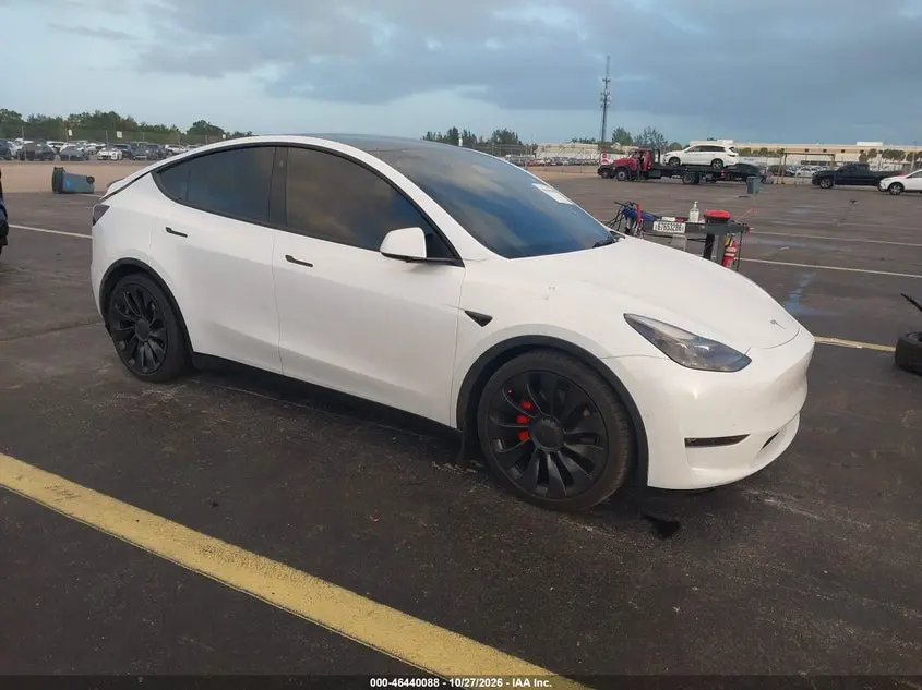 Tesla Model Y Performance Dual Motor All-Wheel Drive 2022