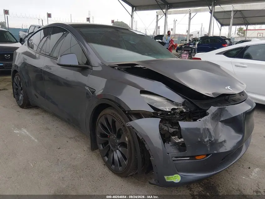 Tesla Model Y Performance Dual Motor All-Wheel Drive 2023