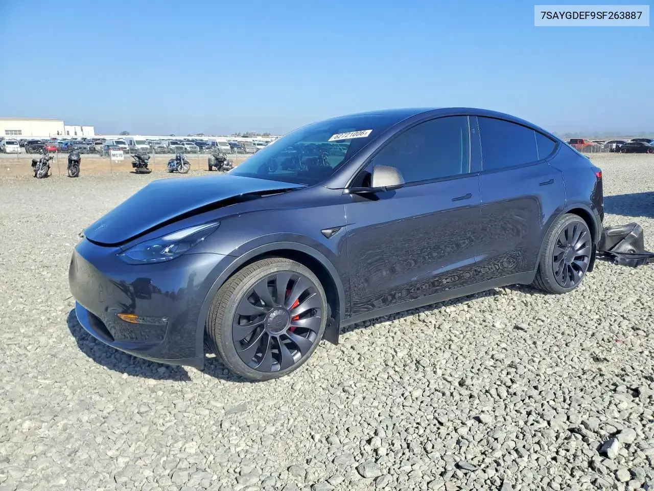Tesla Model Y 2025