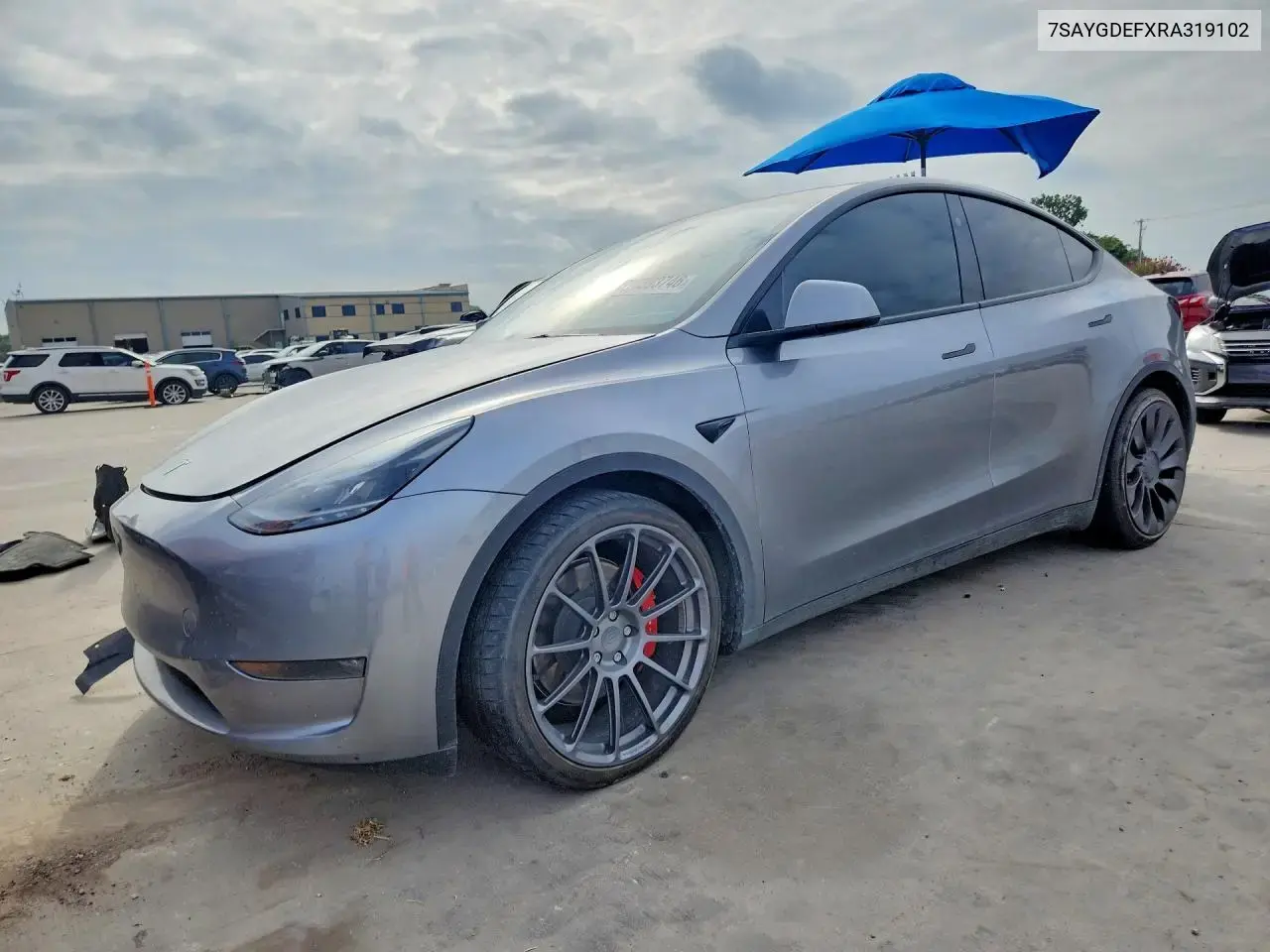 Tesla Model Y 2024