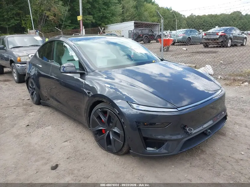 Tesla Model Y Performance All-Wheel Drive 2026