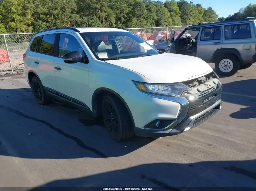 Mitsubishi Outlander Le 2019