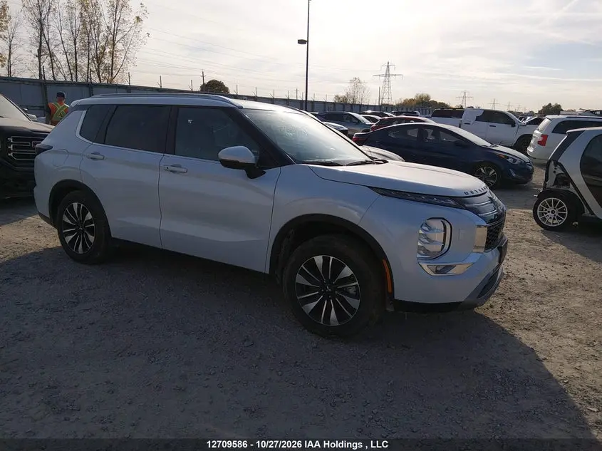 Mitsubishi Outlander Le S-Awc/Se S-Awc/Sel S-Awc 2026