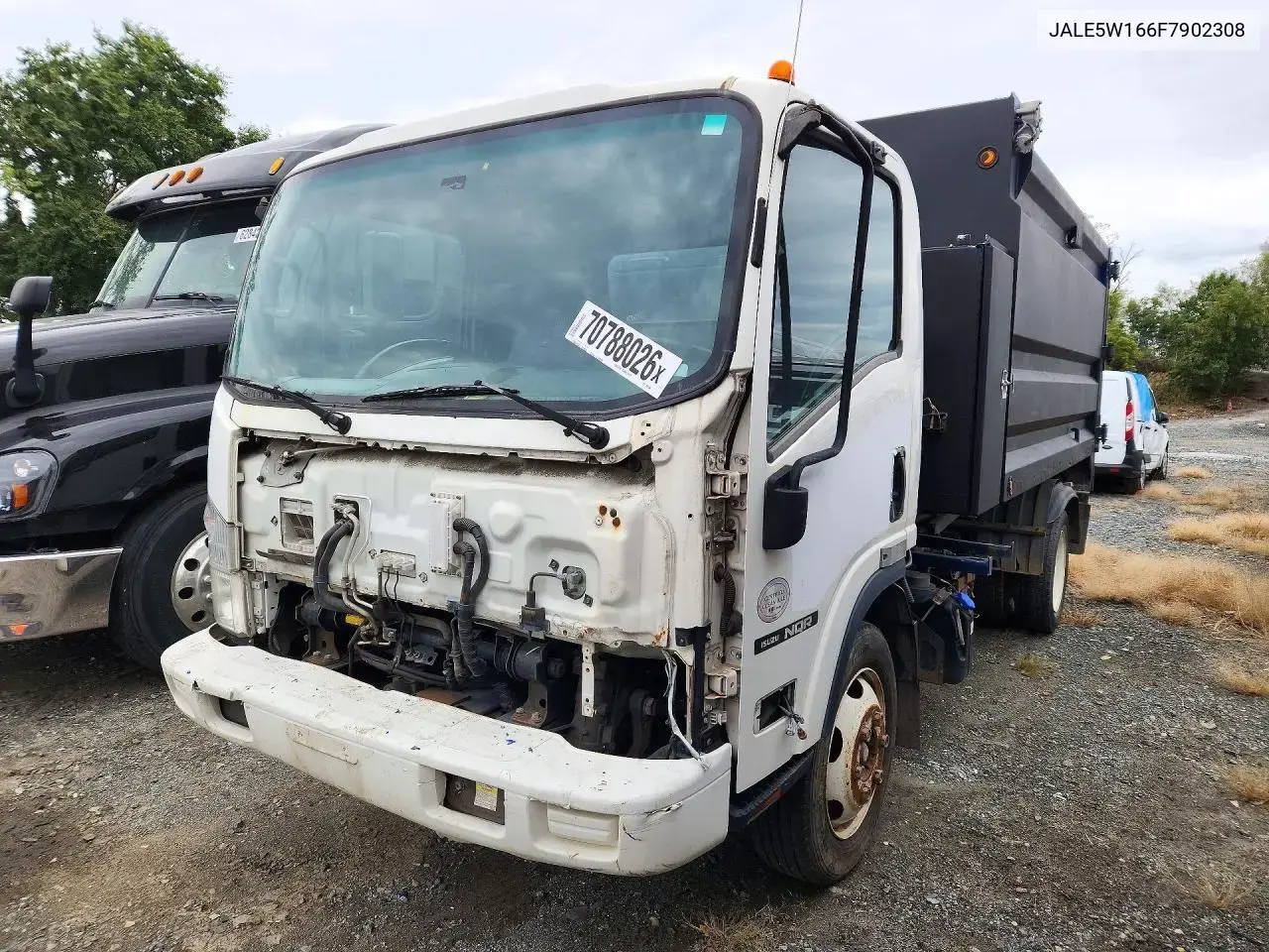 Isuzu Nqr Dump Truck 2015