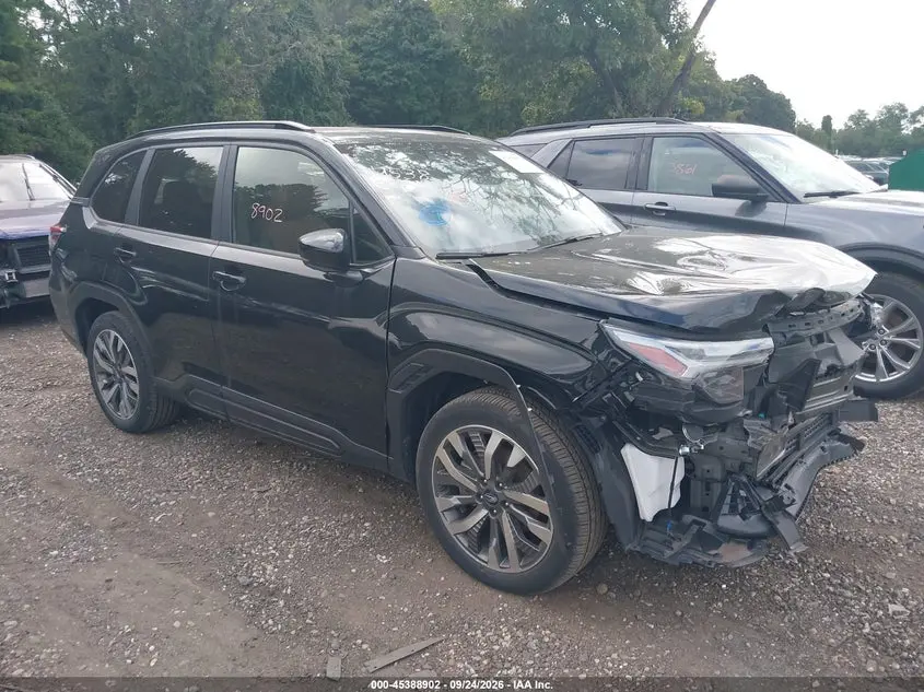 Subaru Forester Touring 2025