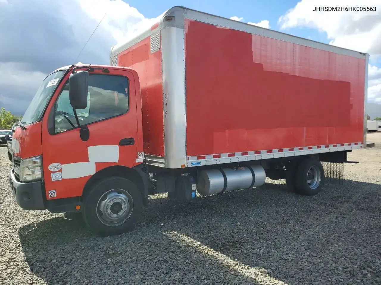 Hino 195 Box Truck 2017