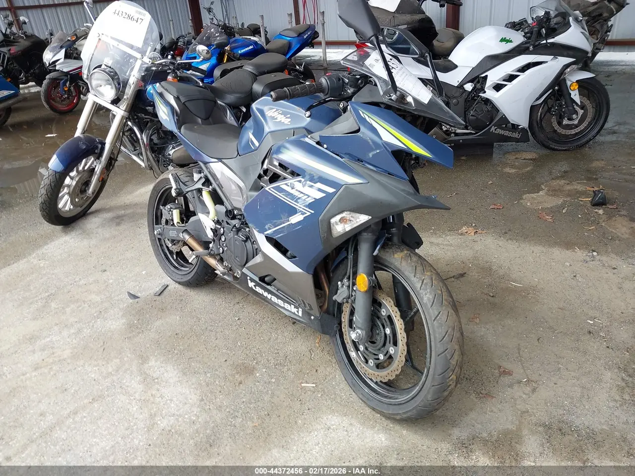 Kawasaki Ex400 2022