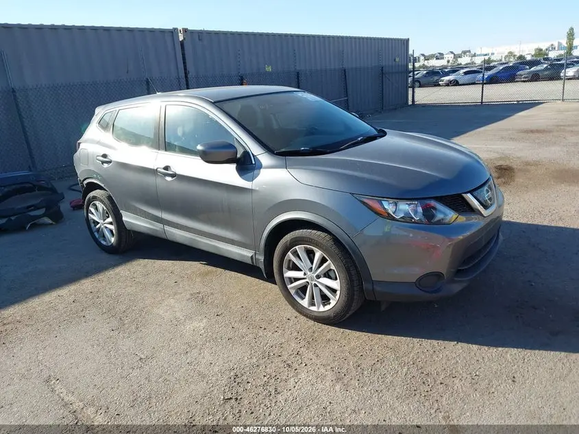 Nissan Rogue Sport S 2018