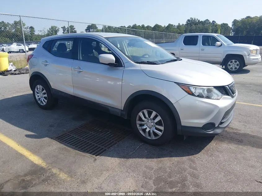 Nissan Rogue Sport S 2018