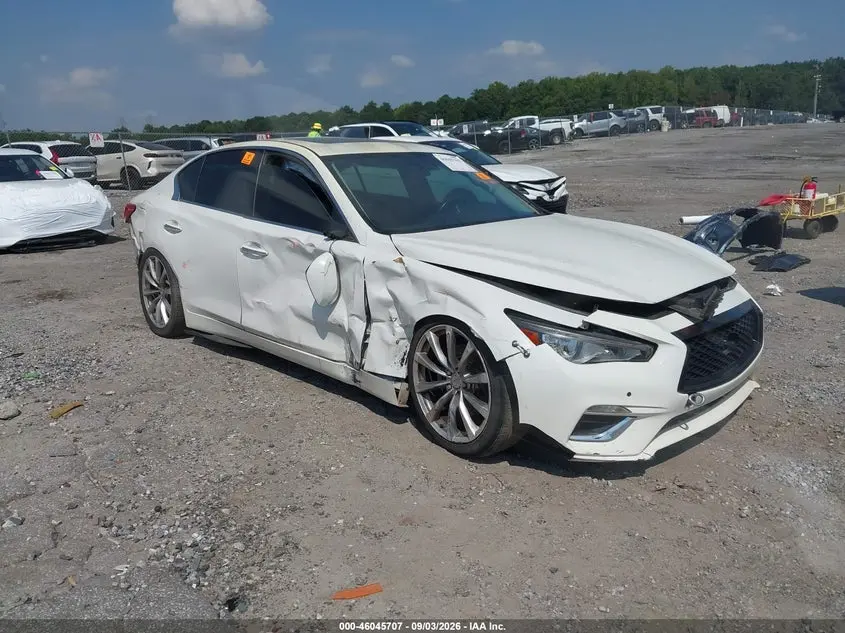 Infiniti Q50 2015