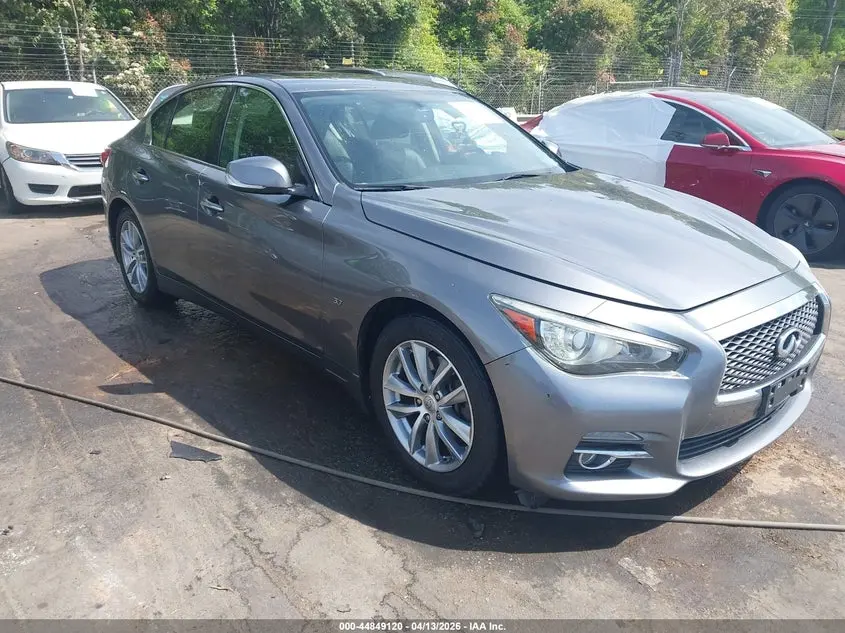 Infiniti Q50 Premium 2015