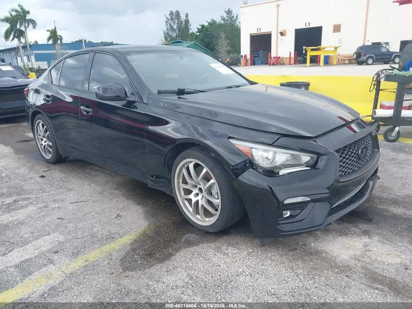 Infiniti Q50 Premium 2015