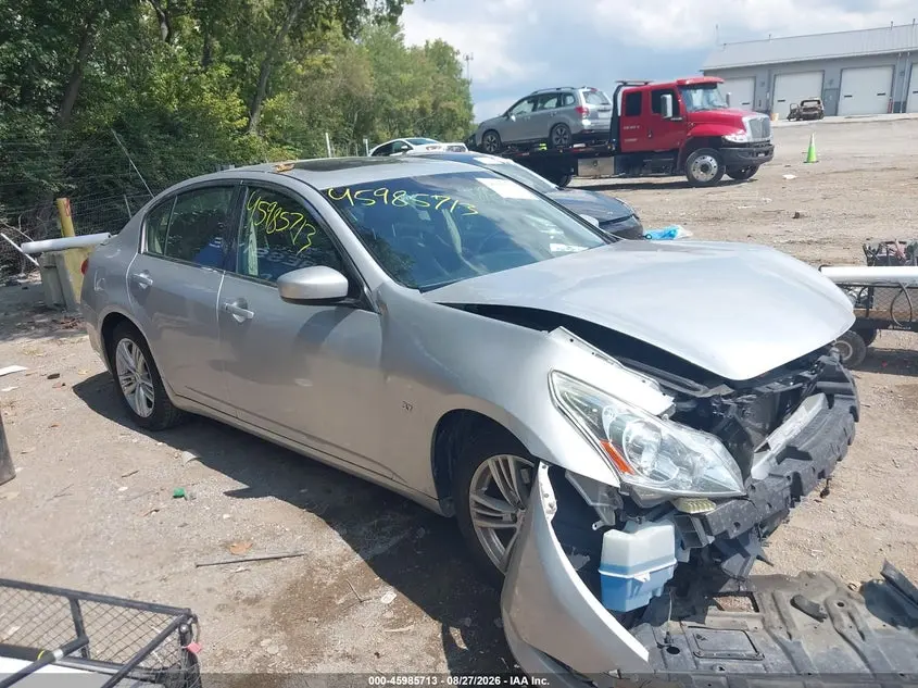 Infiniti Q40 2015