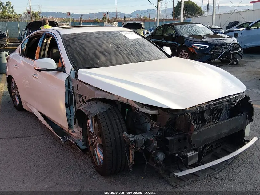Infiniti Q50 Luxe 2020