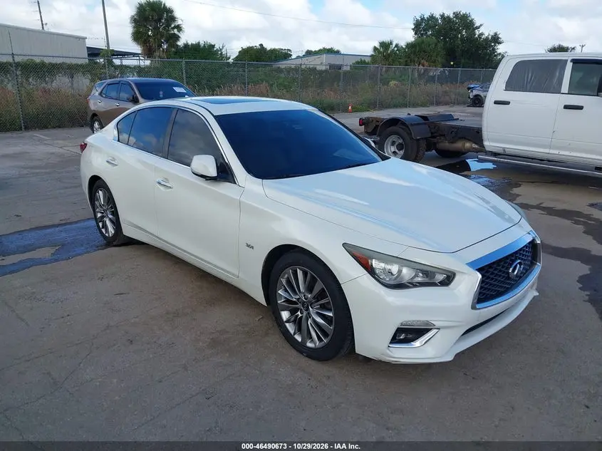 Infiniti Q50 3.0T Luxe 2018