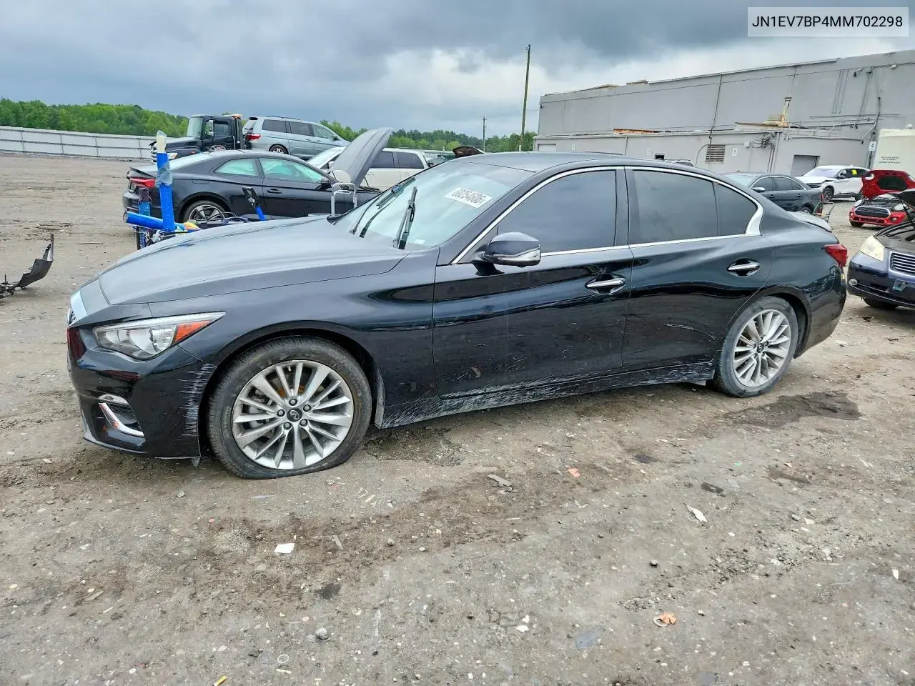 Infiniti Q50 Luxe 2021