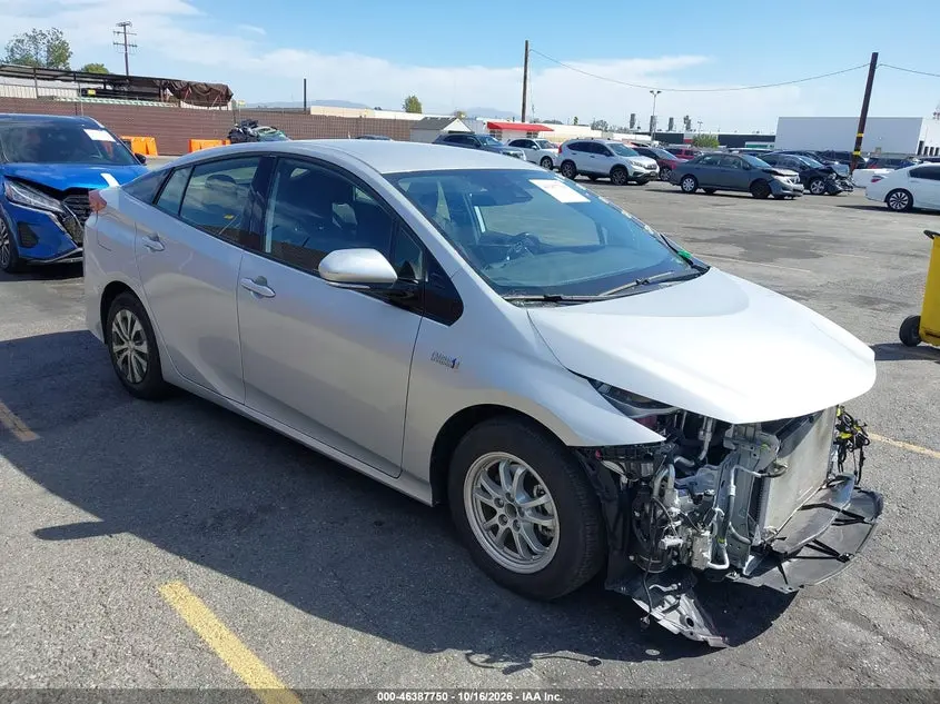 Toyota Prius Prime Le 2020