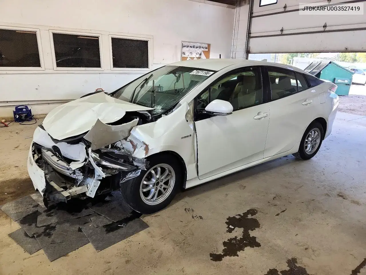 Toyota Prius Two Eco 2016