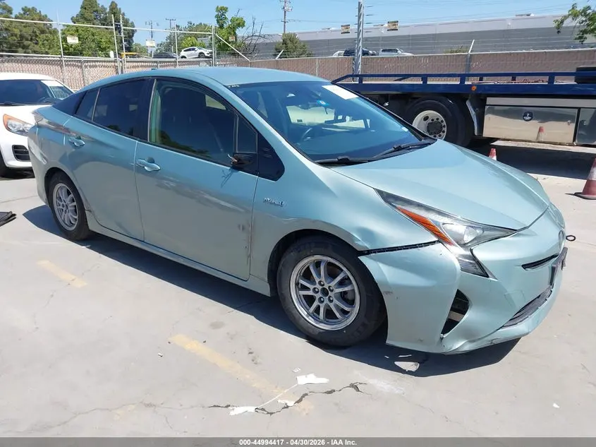 Toyota Prius Three 2017