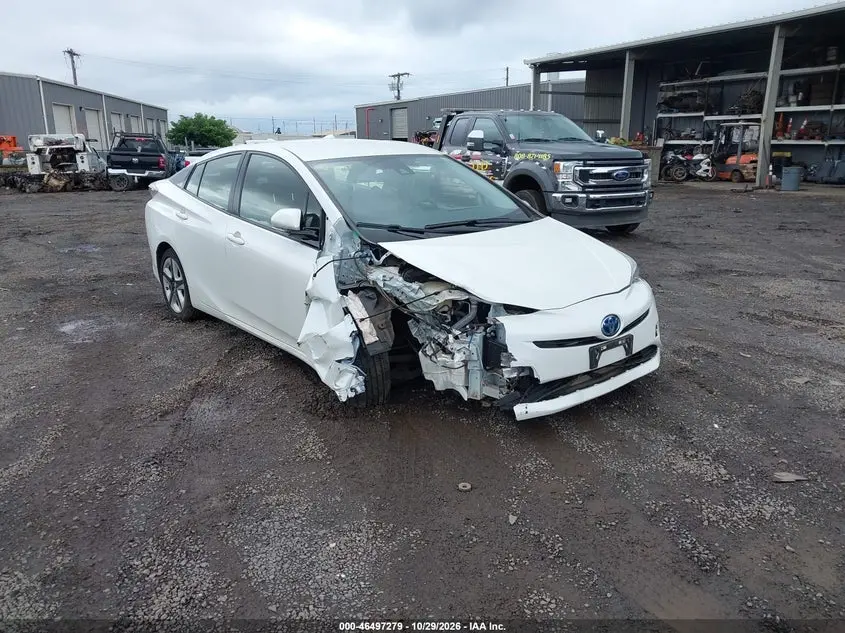 Toyota Prius Four/Four Touring/One/Three/Three Touring/Two/Two Eco 2017