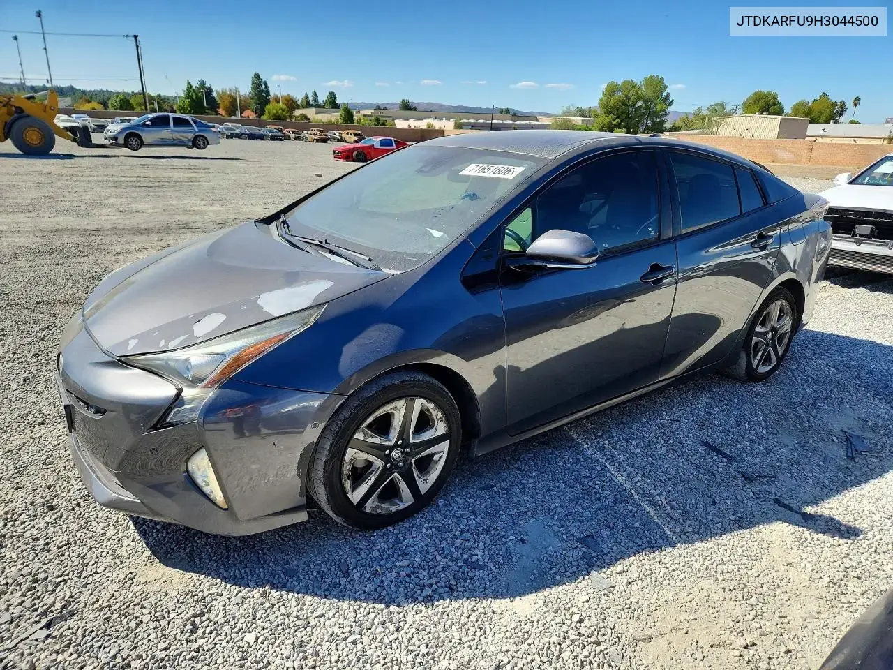 Toyota Prius Three Touring 2017