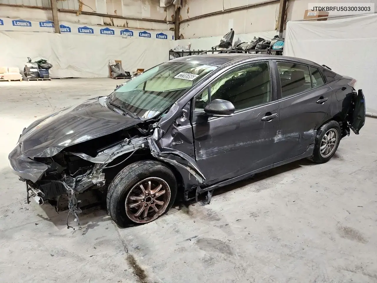 Toyota Prius Two 2016