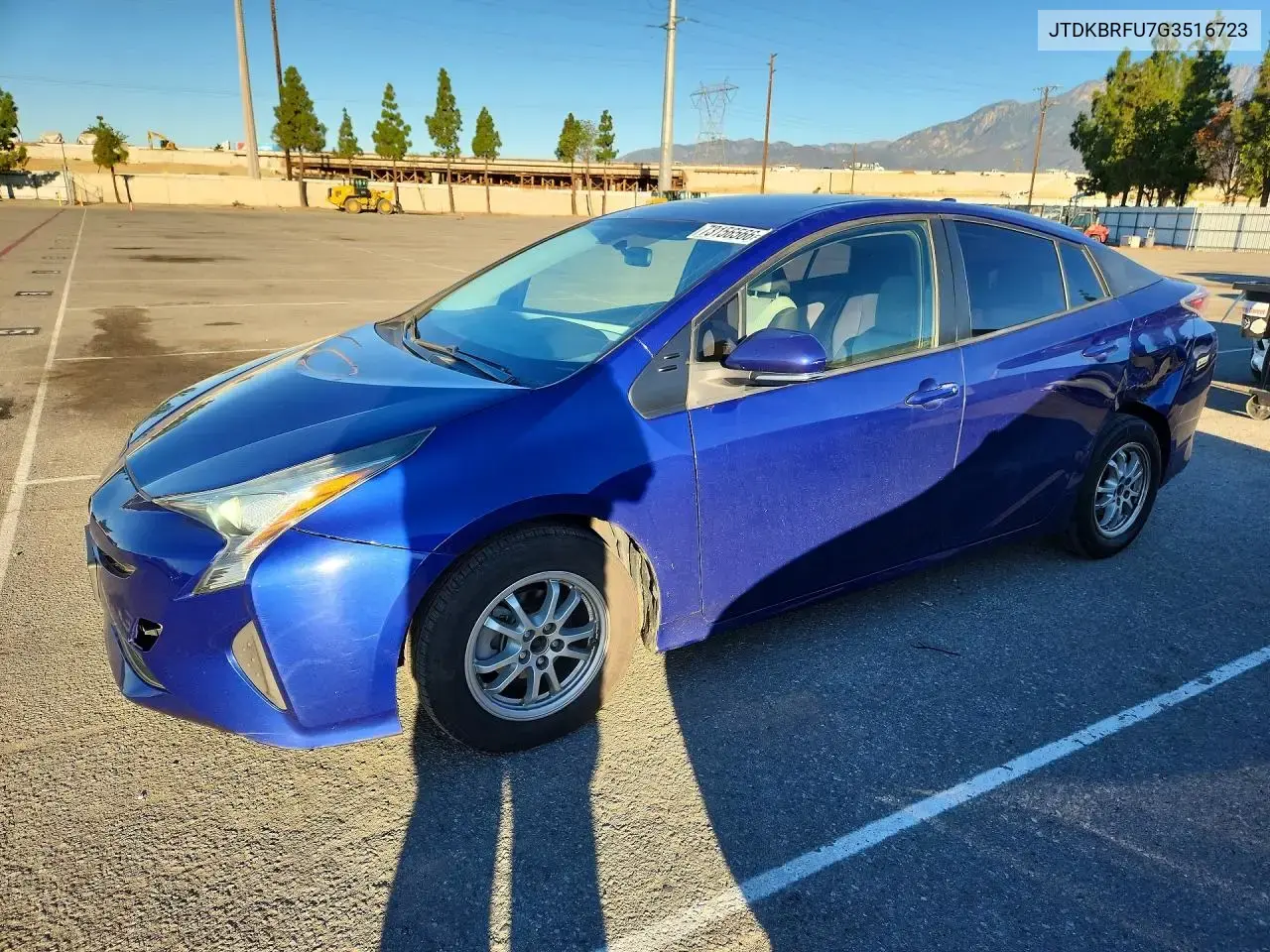 Toyota Prius Two 2016