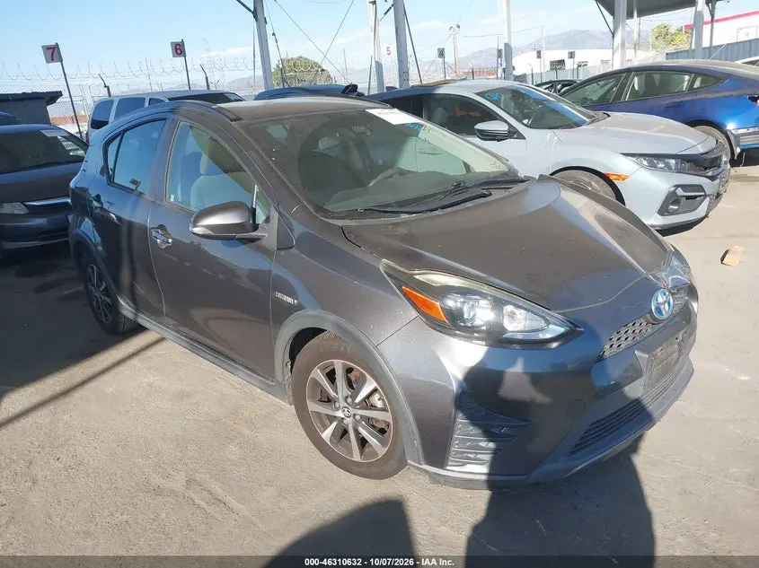 Toyota Prius C L 2019