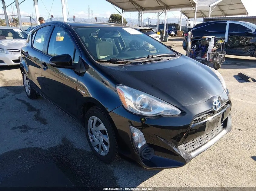 Toyota Prius C Two 2015