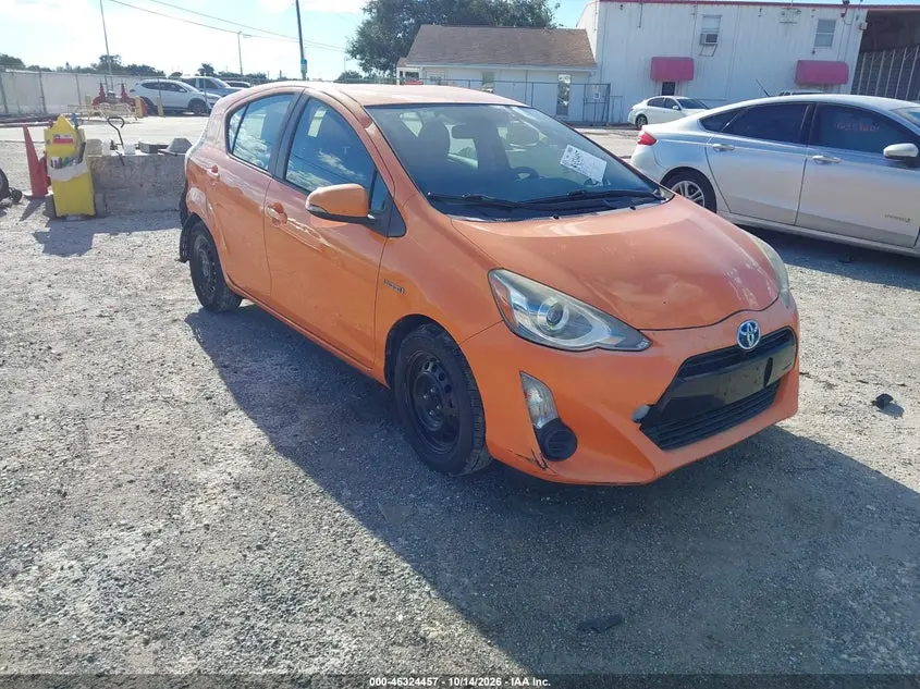 Toyota Prius C Two 2015