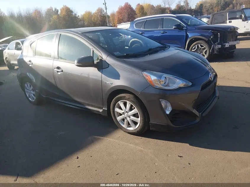 Toyota Prius C Two 2017