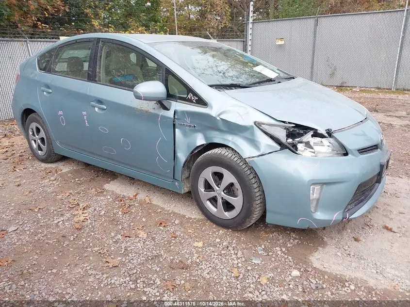 Toyota Prius Two 2015