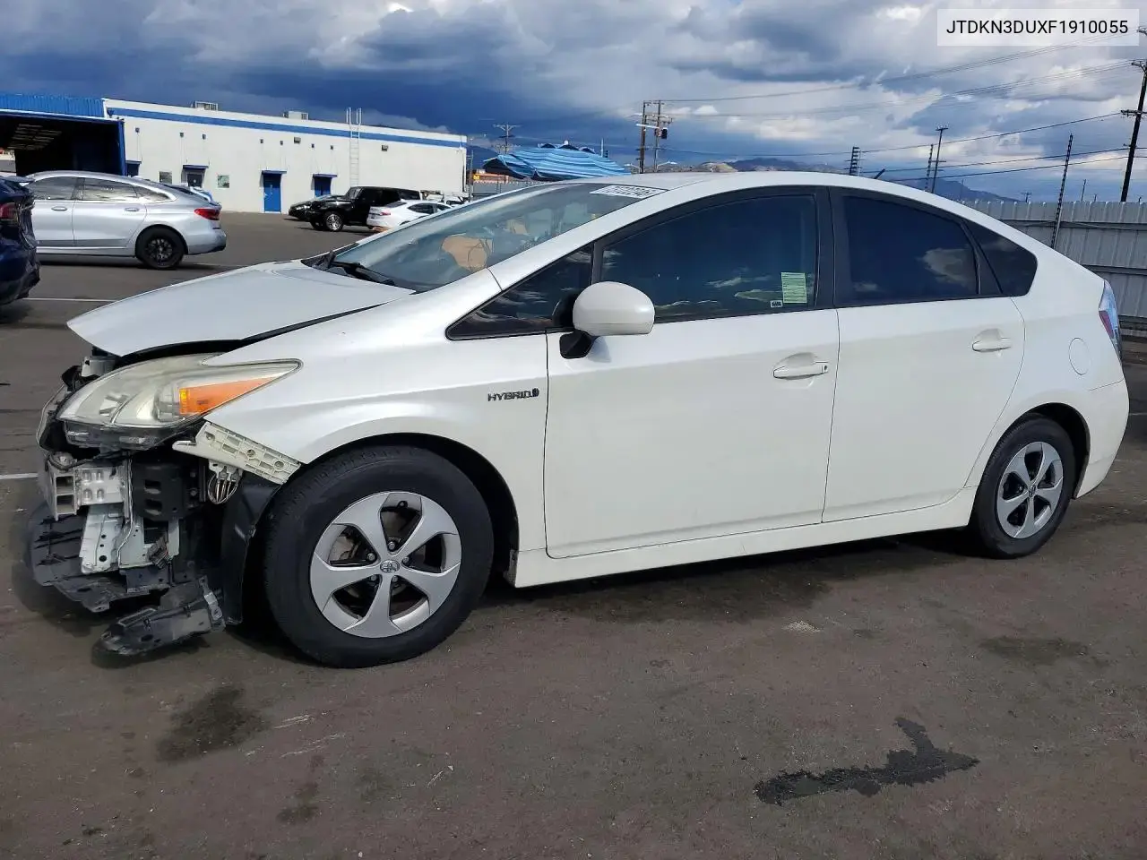 Toyota Prius Two 2015