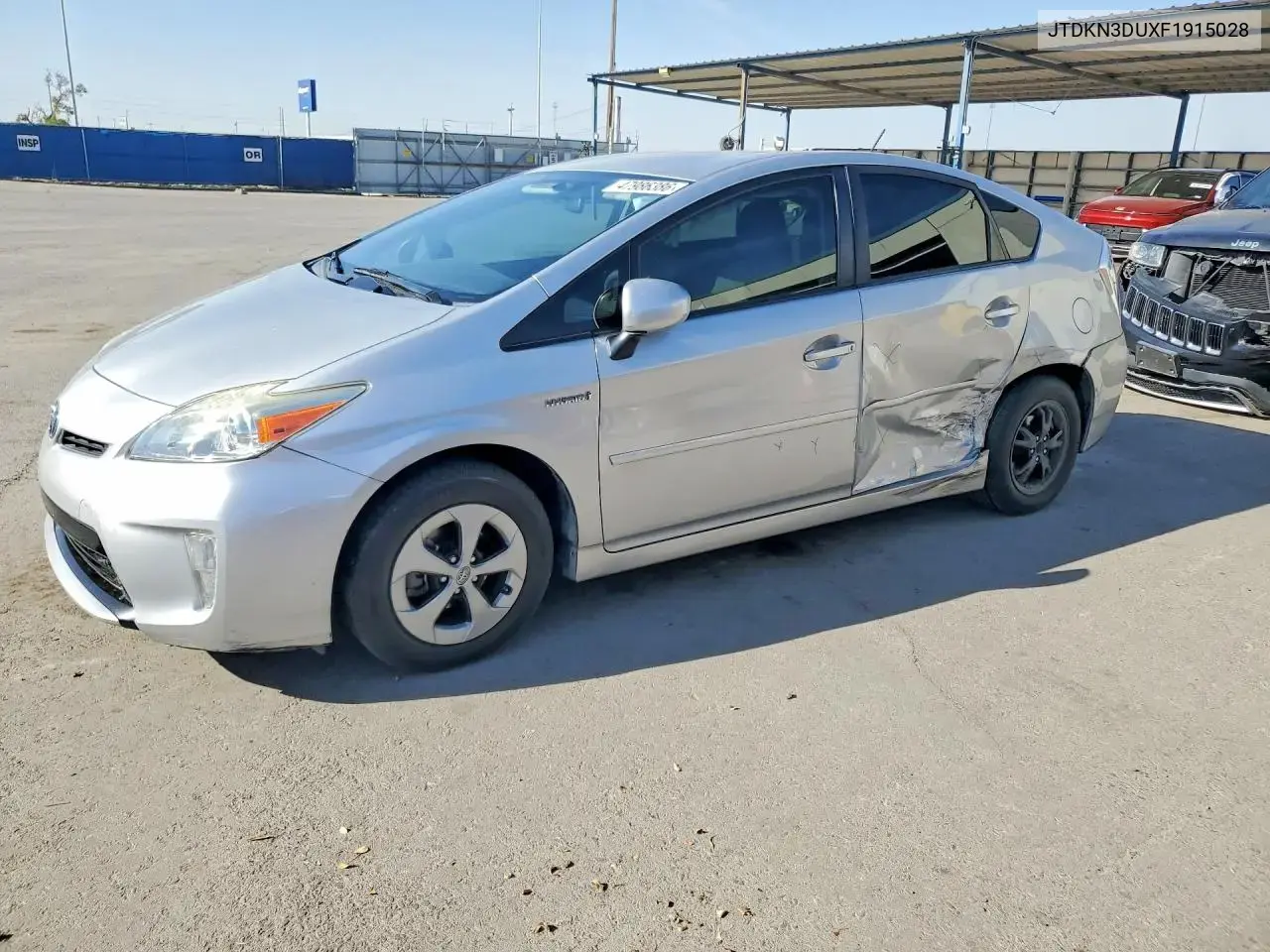 Toyota Prius Two 2015