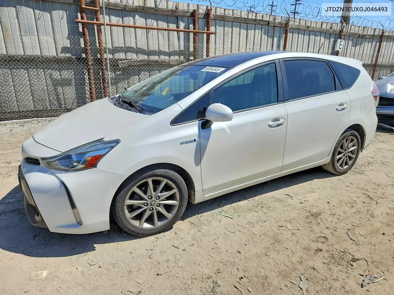 Toyota Prius V Five 2016