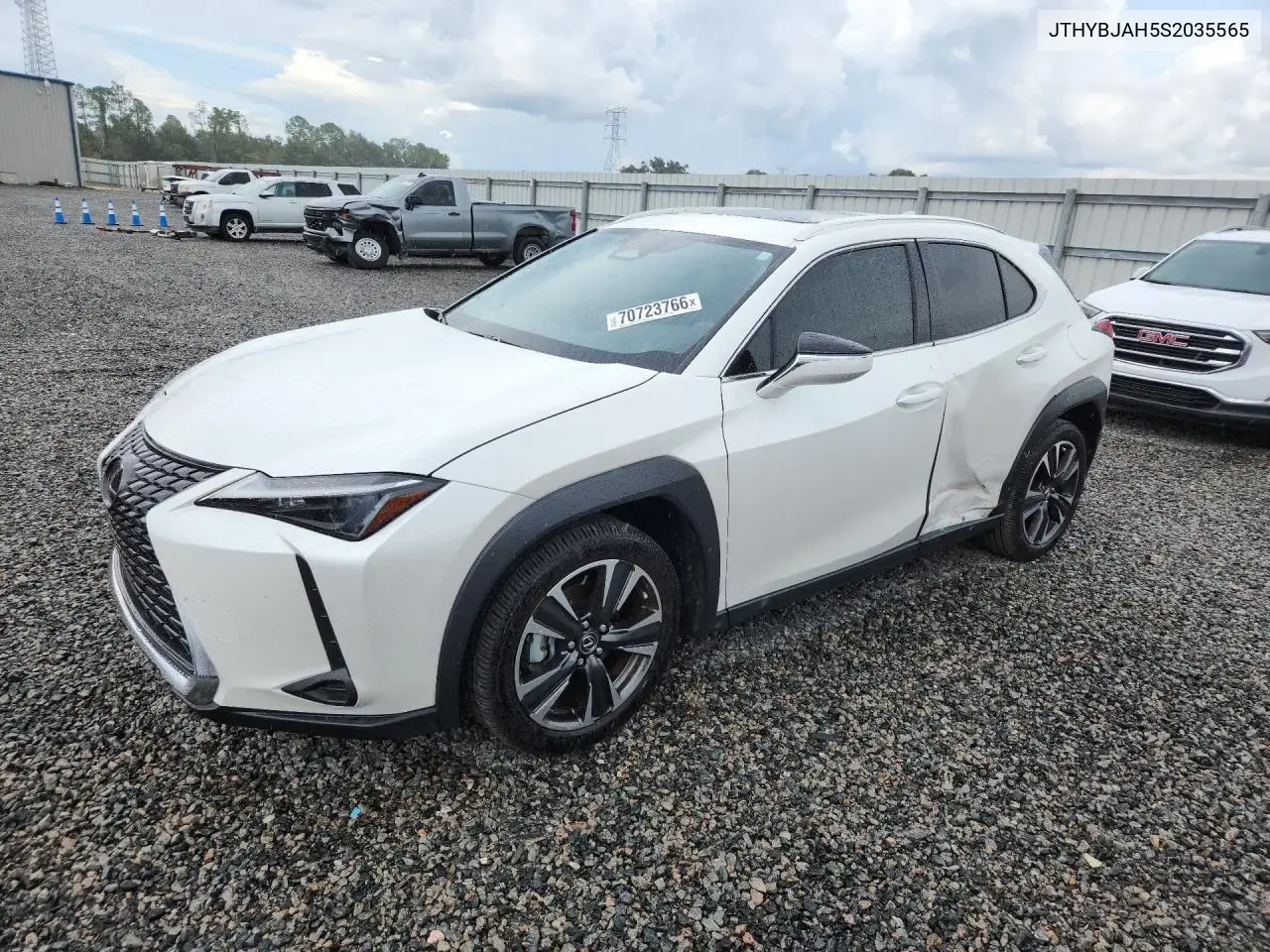 Lexus Ux 300H Base 2025