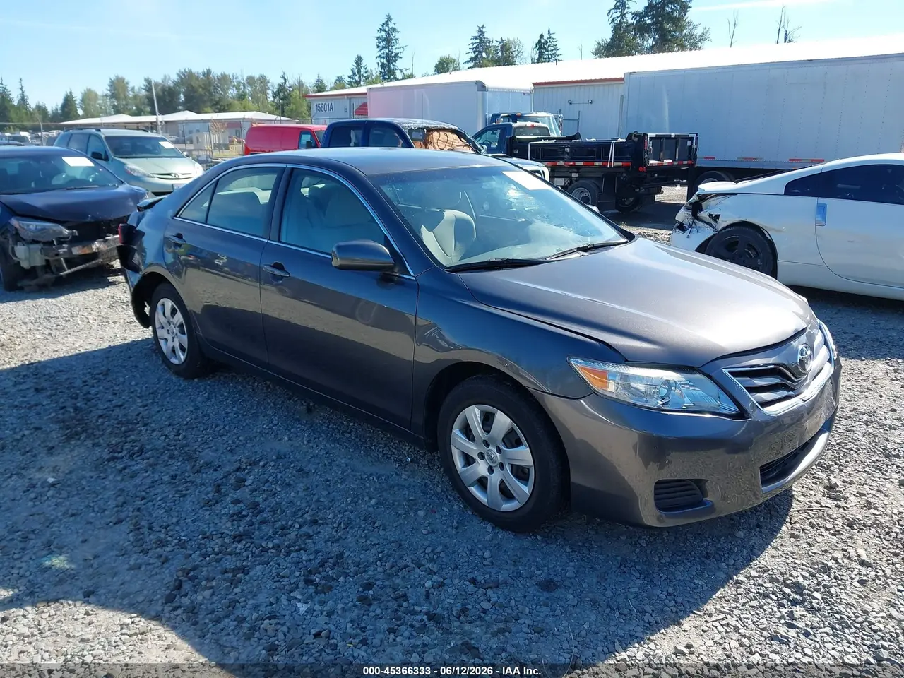 Toyota Camry Le 2011