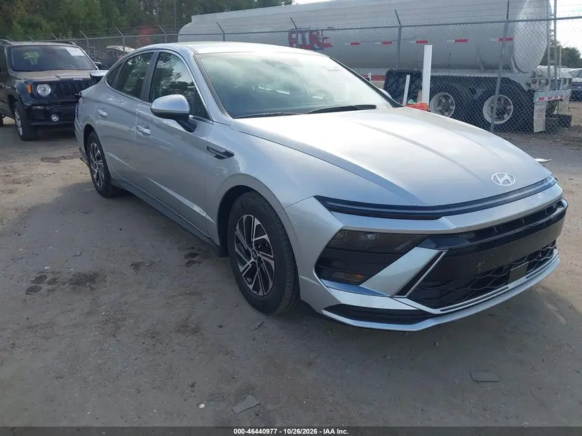 Hyundai Sonata Hybrid Blue 2026