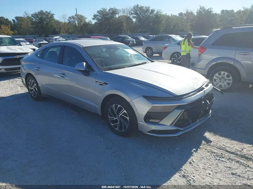 Hyundai Sonata Hybrid Blue 2026