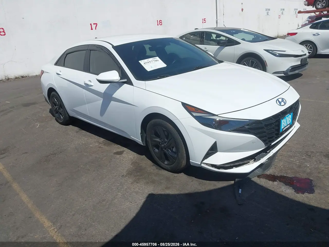 Hyundai Elantra Hybrid Blue 2021