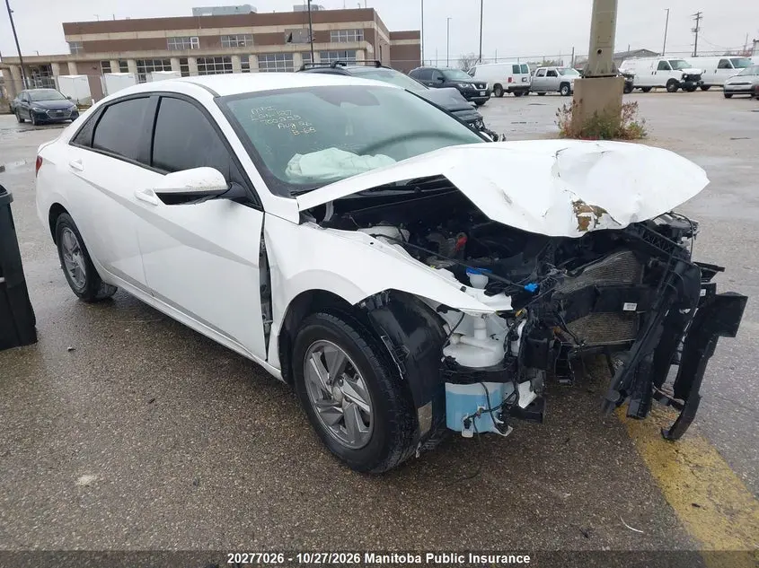 Hyundai Elantra Essential 2024