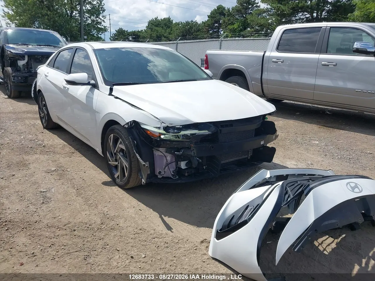 Hyundai Elantra Luxury 2024