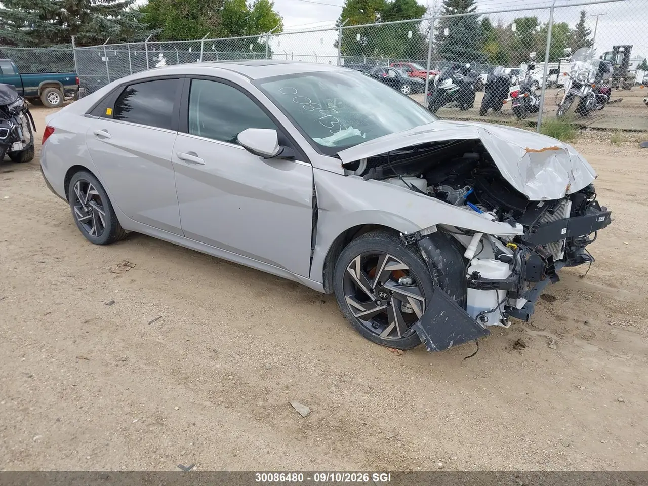 Hyundai Elantra Luxury 2025